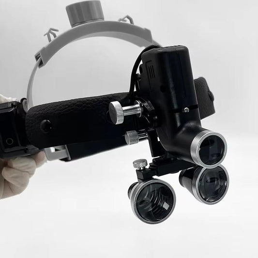 Supply Cheap Head-Mounted Plastic and Metal Construction Adjustable Dental Hygienist Magnification Loupes With Light